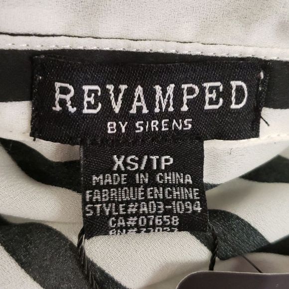 NWT 🖤 Revamped B&W Striped Shirt Blouse Top - Picture 11 of 12